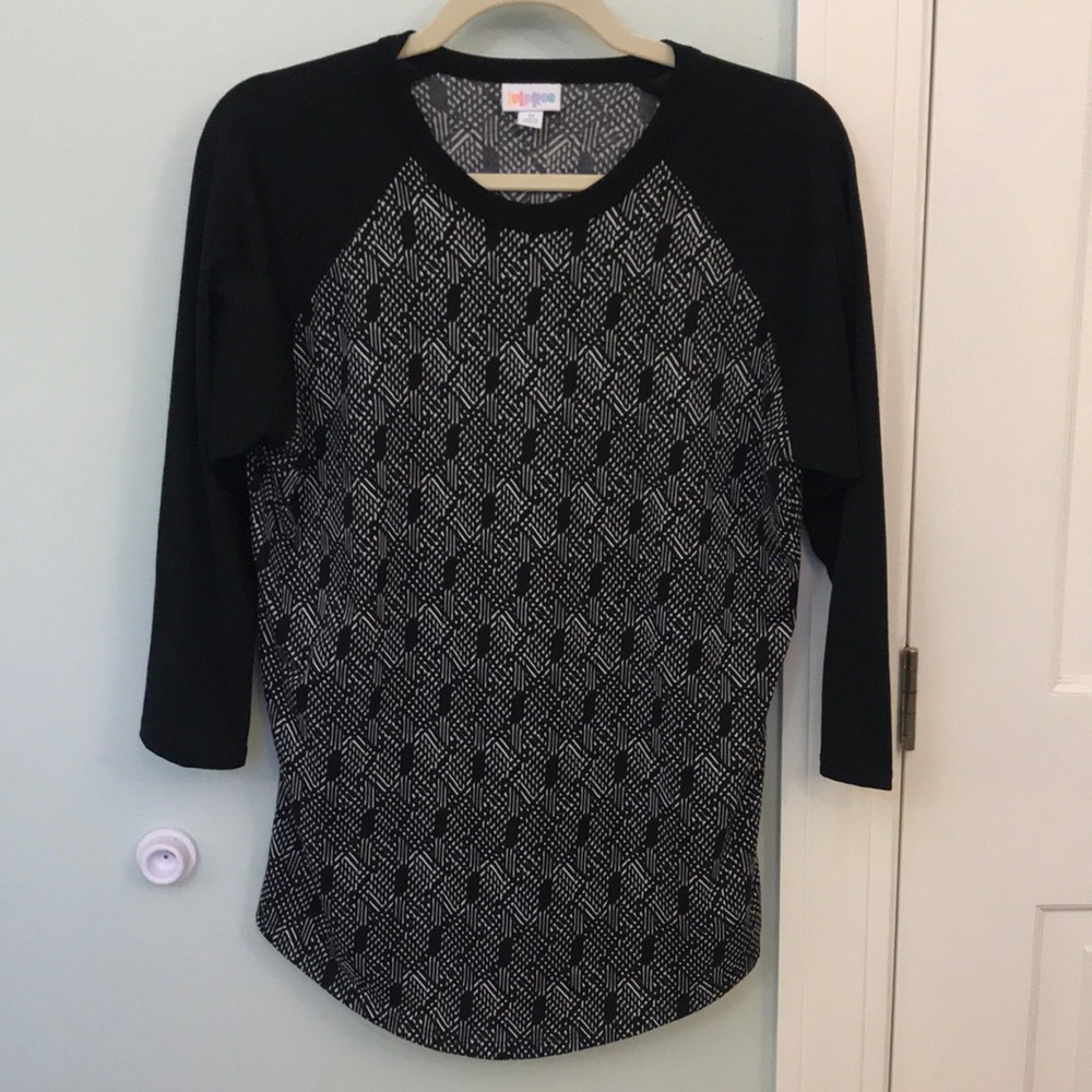 NWOT lularoe randy baseball shirt